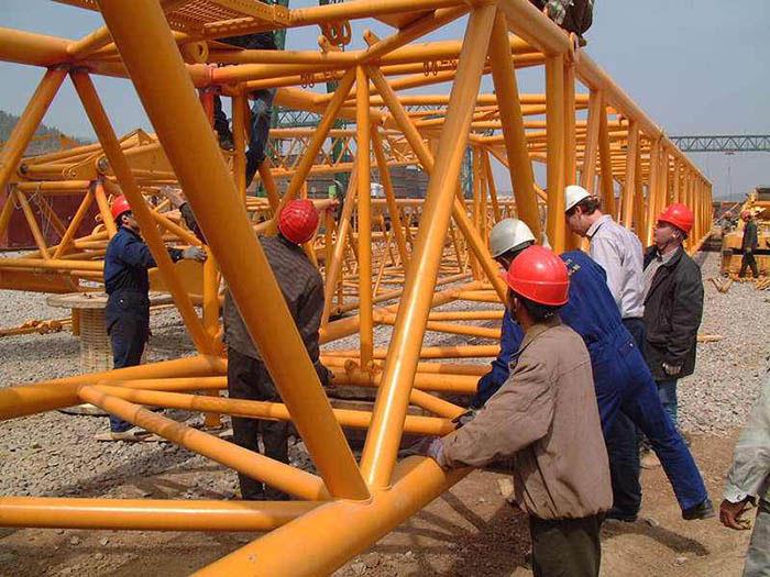 Потребно је уплатити пажњу на ремонту цране.јпг Attentions should be paid in the overhaul of crane.jpg